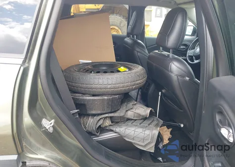 2019 Jeep Cherokee Latitude Plus Fwd from USA, damaged, VIN 1C4PJLLB7KD221813